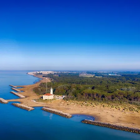 Bright Flat With Garden And Pool Bibione